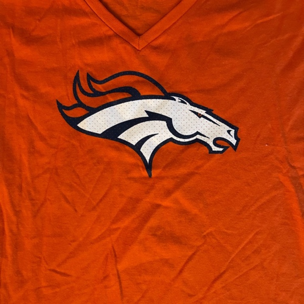 NWT MAJESTIC Denver Broncos NFL Shortsleeve V-Neck Tee Shirt Orange Size XL‎ - Picture 3 of 7
